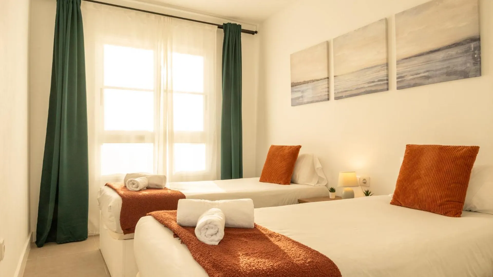 Callao Sunset Apartment, Sea View And Pool 칼라오살바헤 아파트